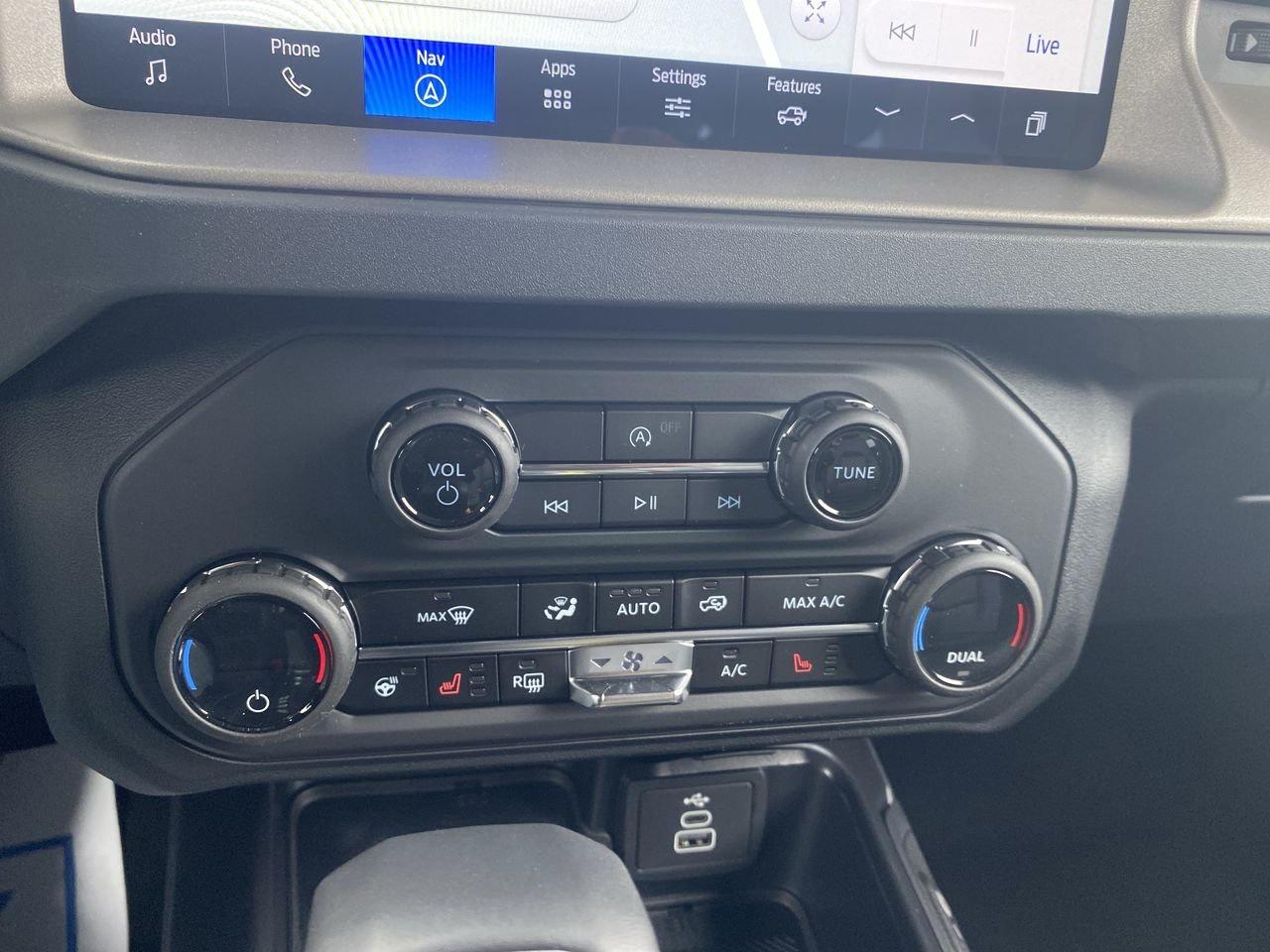 2026 Ford Bronco Outer Banks Photo