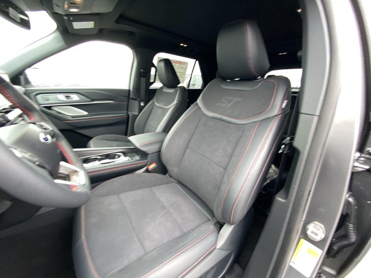 2026 Ford Explorer ST Photo