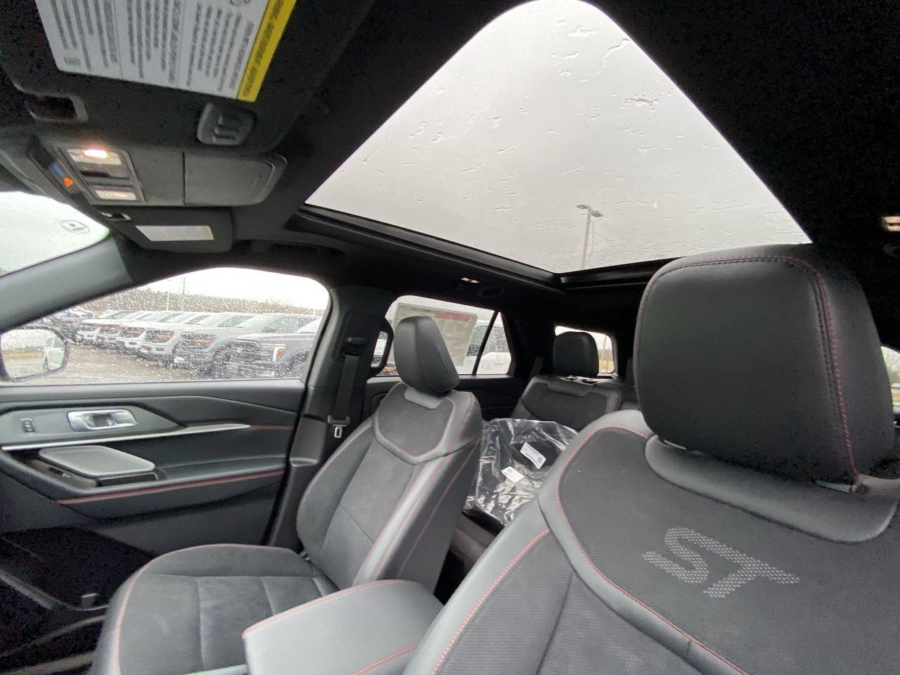 2026 Ford Explorer ST Photo