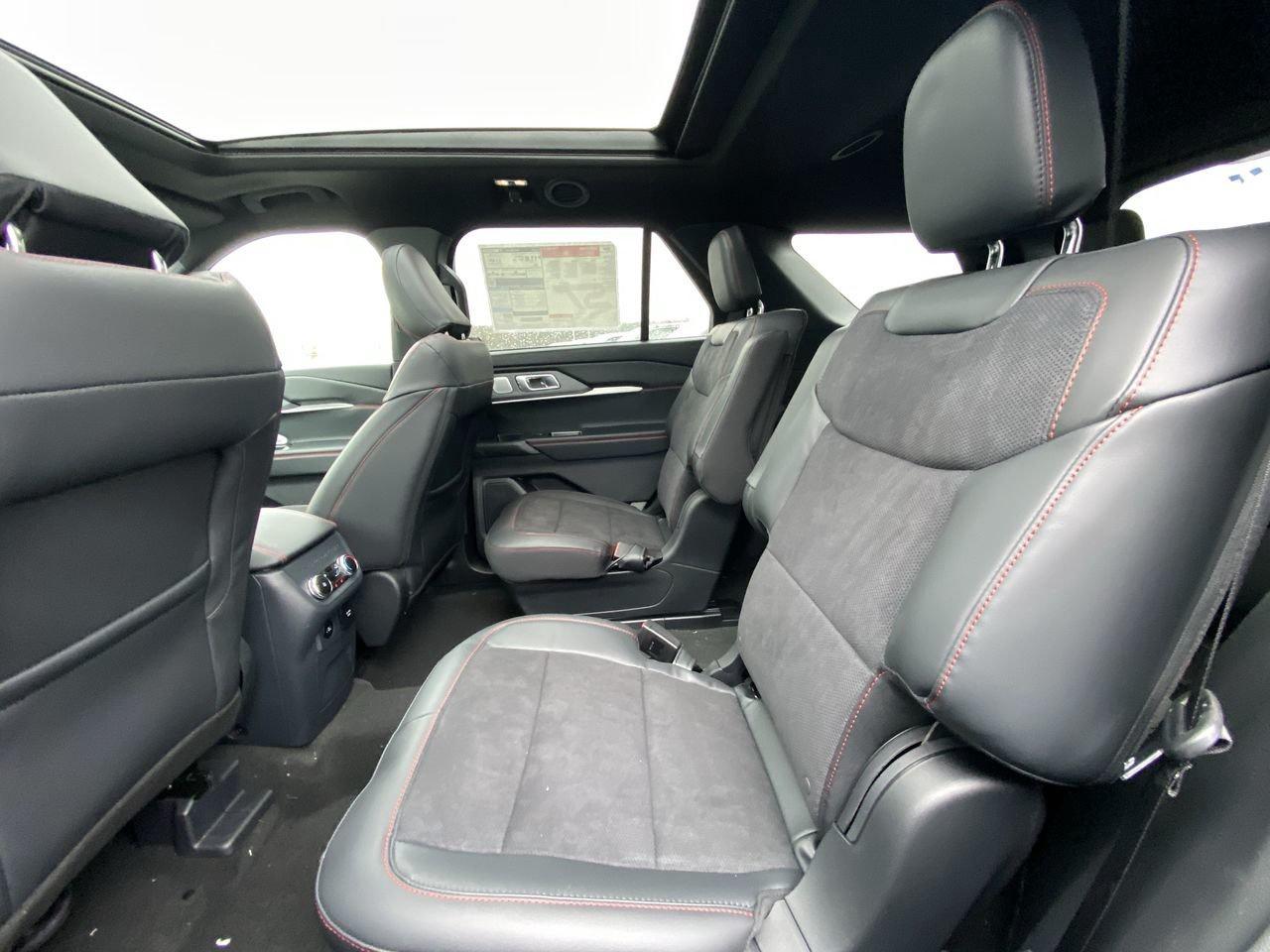 2026 Ford Explorer ST Photo