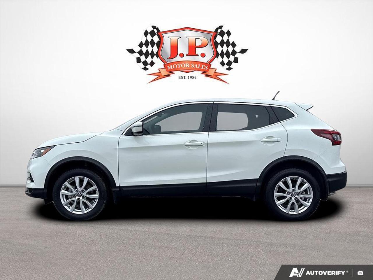 2023 Nissan Qashqai S BACKUP CAM   HEATED SEATS   LANE ASSIST   SIRIUS Photo