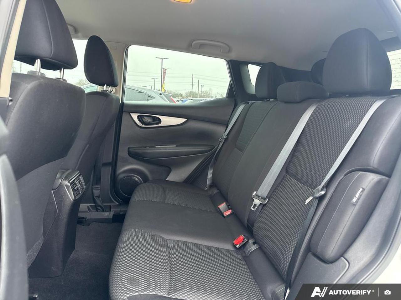 2023 Nissan Qashqai S BACKUP CAM   HEATED SEATS   LANE ASSIST   SIRIUS Photo