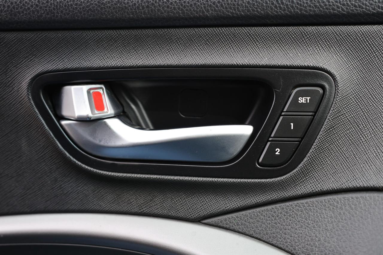 2019 Hyundai Santa Fe XL LUXURY-AWD-6PASS/ADAPT CRUISE/PANOROOF/H SEATS & S Photo