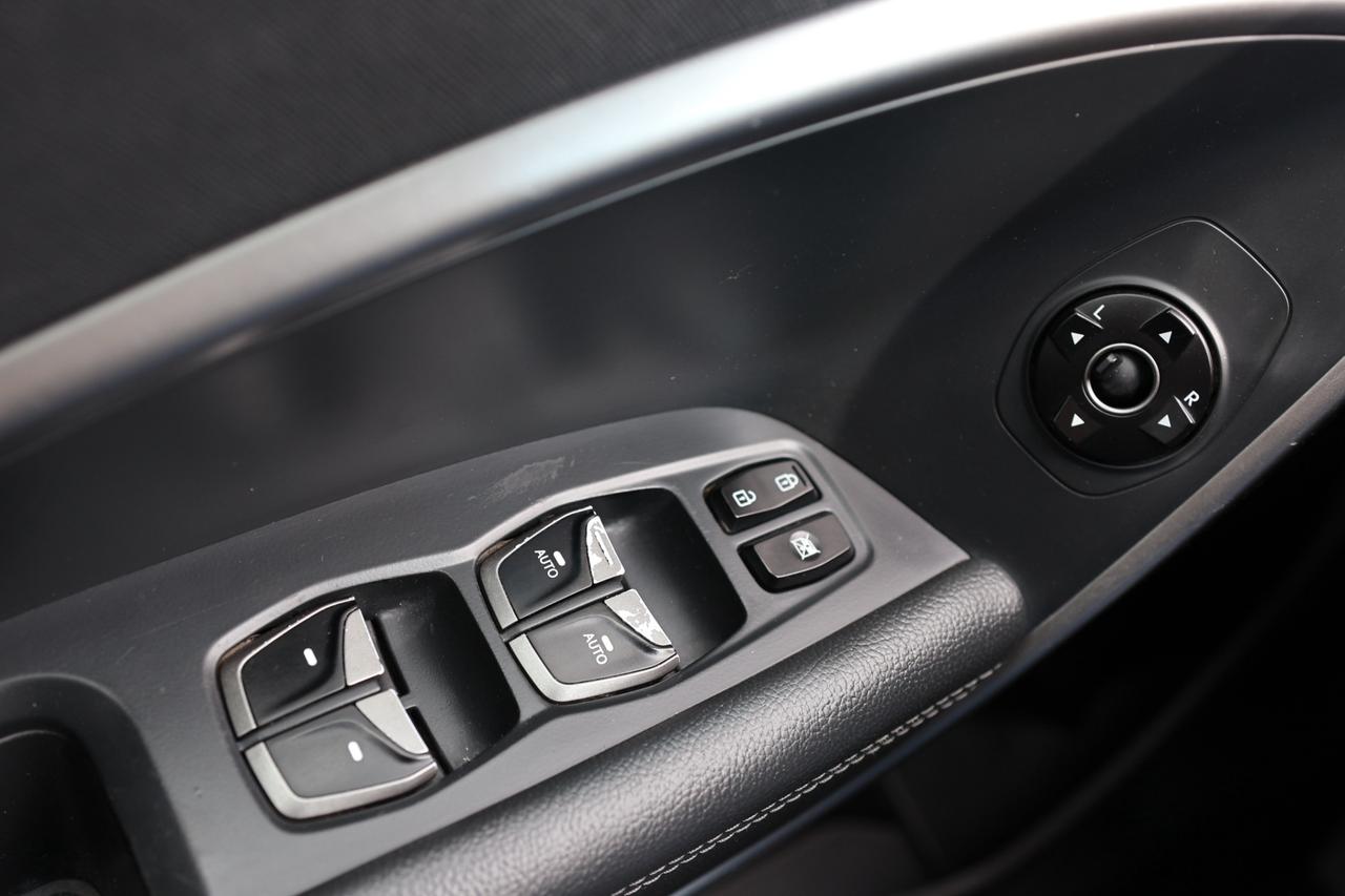 2019 Hyundai Santa Fe XL LUXURY-AWD-6PASS/ADAPT CRUISE/PANOROOF/H SEATS & S Photo