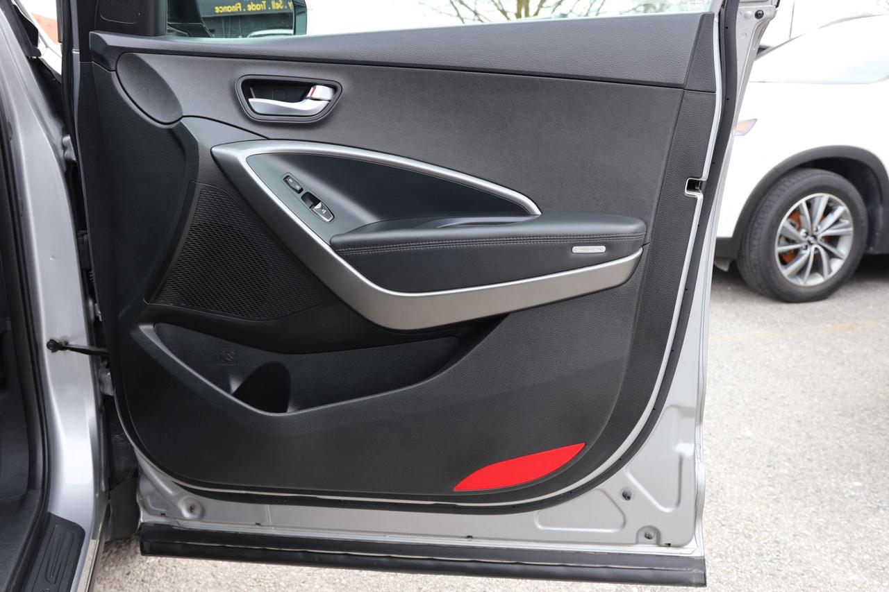 2019 Hyundai Santa Fe XL LUXURY-AWD-6PASS/ADAPT CRUISE/PANOROOF/H SEATS & S Photo