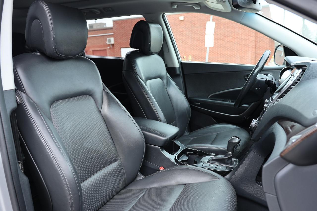 2019 Hyundai Santa Fe XL LUXURY-AWD-6PASS/ADAPT CRUISE/PANOROOF/H SEATS & S Photo