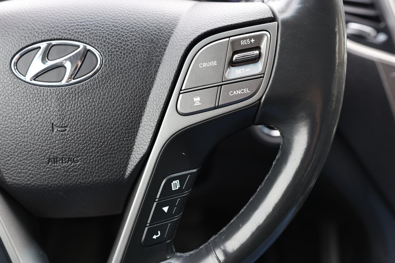 2019 Hyundai Santa Fe XL LUXURY-AWD-6PASS/ADAPT CRUISE/PANOROOF/H SEATS & S Photo