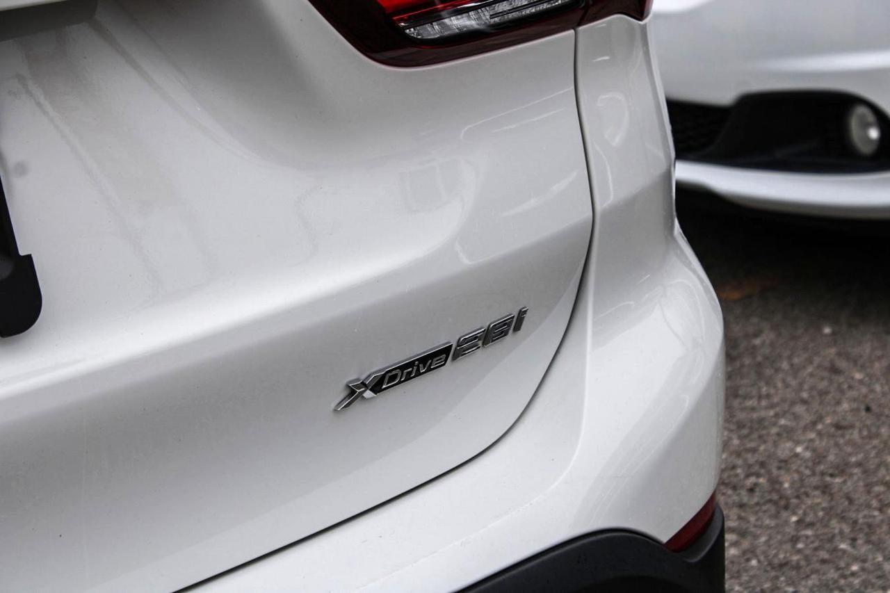 2022 BMW X1 Sport  Gps HtdSeats BkpCam Moonroof Photo