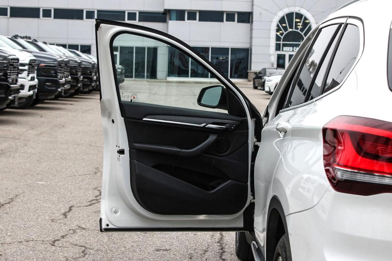 2022 BMW X1 Sport  Gps HtdSeats BkpCam Moonroof Photo