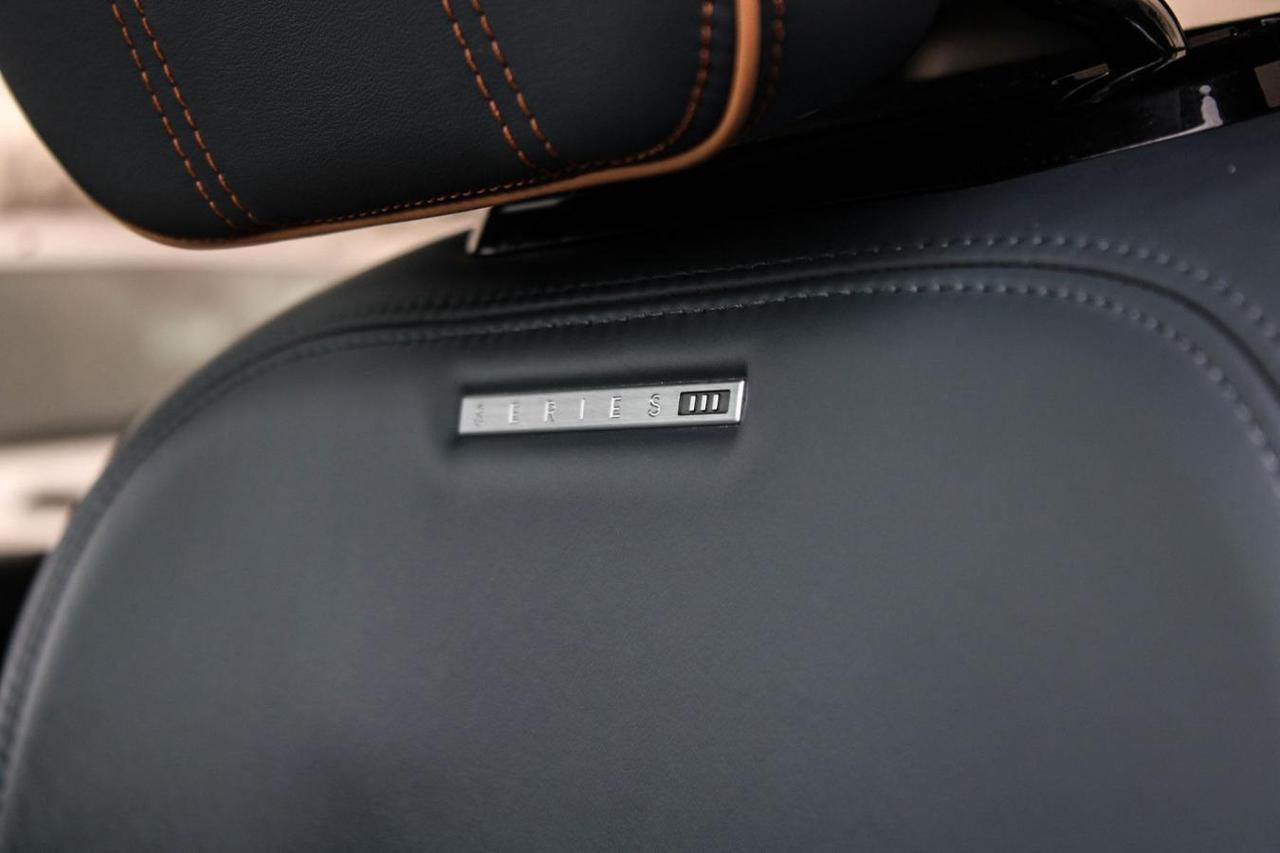 2022 Jeep Grand Wagoneer Series lll  Gps HtdSeats Moonroof SiriusXM SideSte Photo