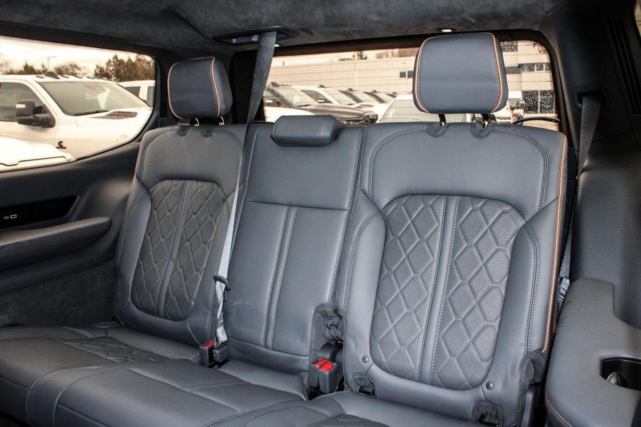 2022 Jeep Grand Wagoneer Series lll  Gps HtdSeats Moonroof SiriusXM SideSte Photo