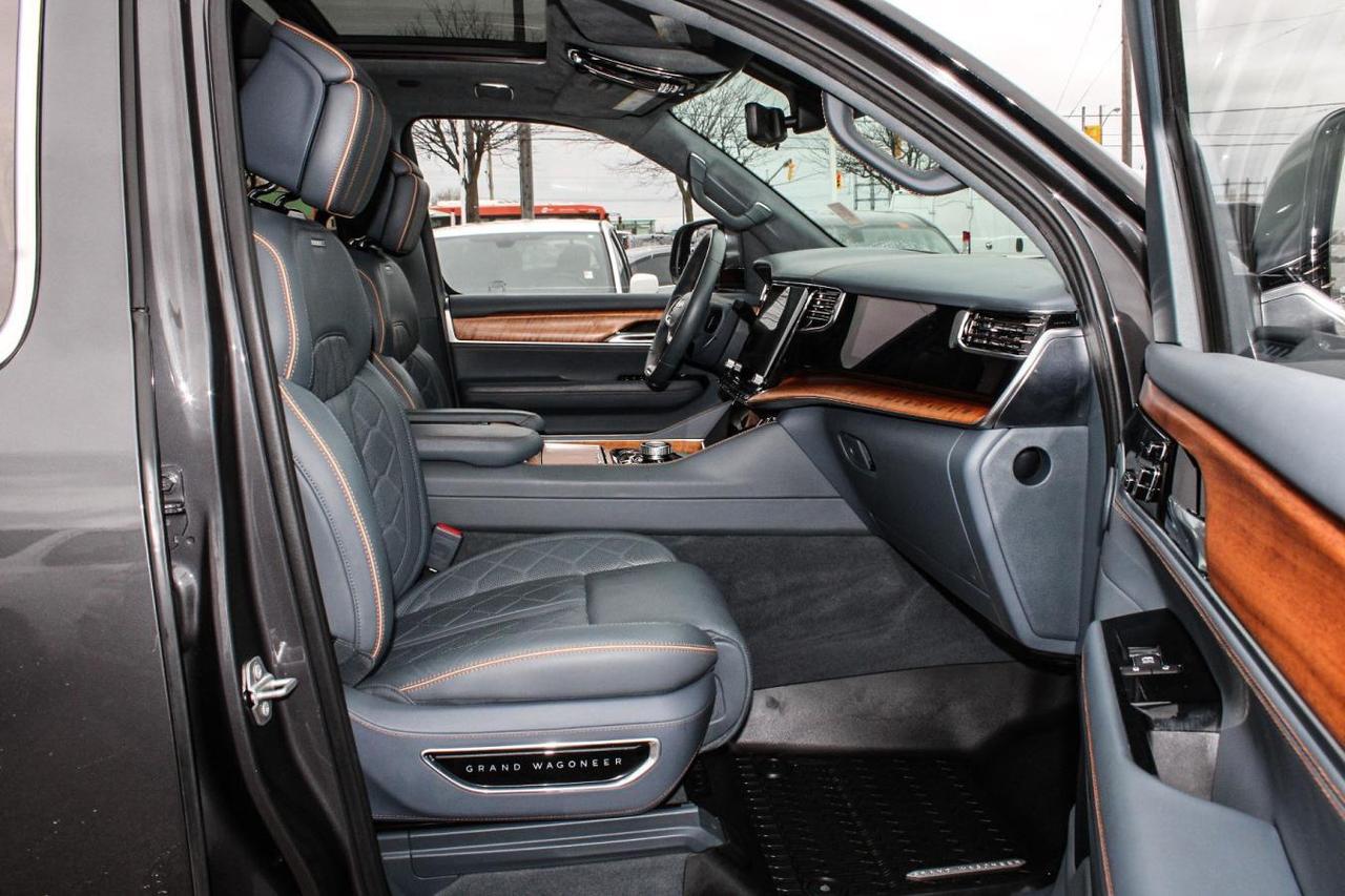 2022 Jeep Grand Wagoneer Series lll  Gps HtdSeats Moonroof SiriusXM SideSte Photo