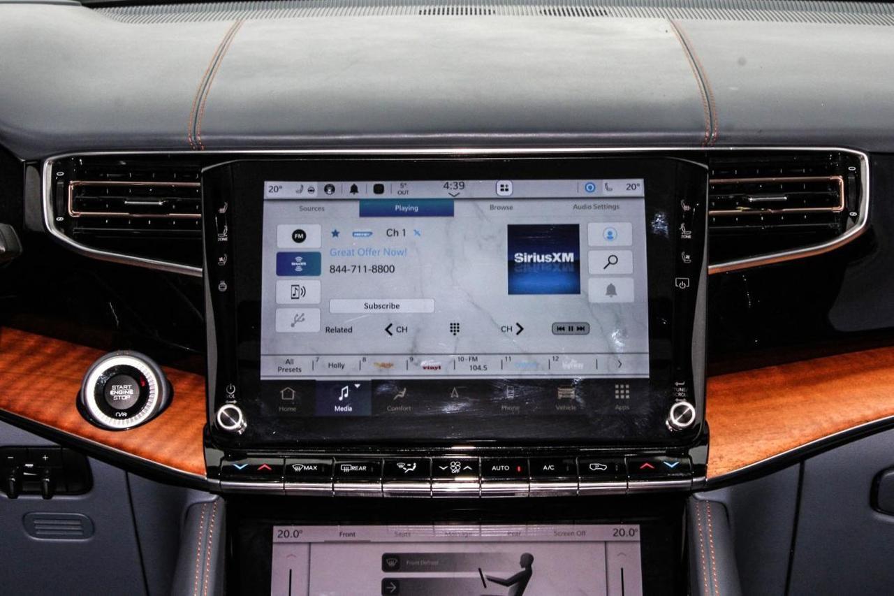 2022 Jeep Grand Wagoneer Series lll  Gps HtdSeats Moonroof SiriusXM SideSte Photo