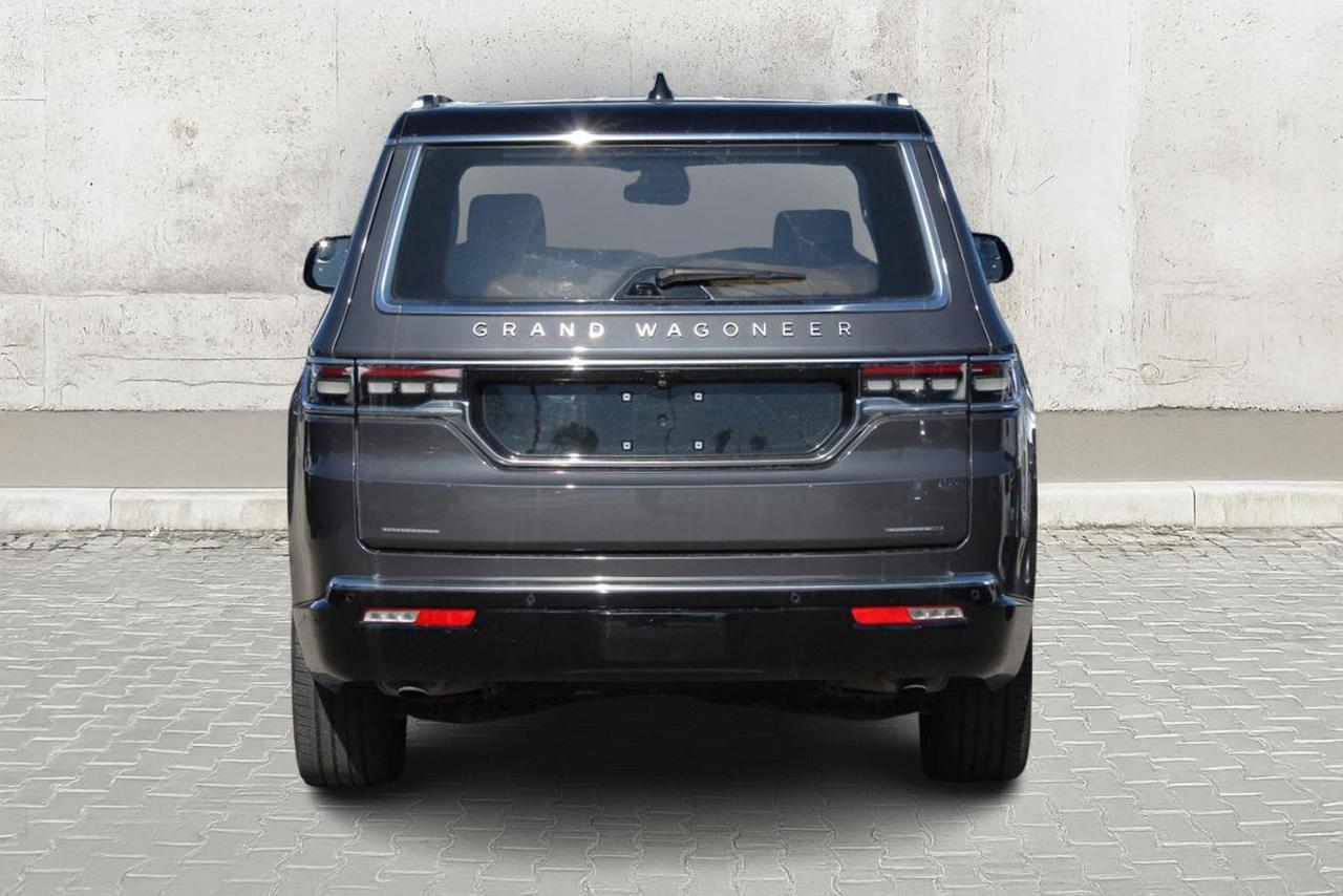 2022 Jeep Grand Wagoneer Series lll  Gps HtdSeats Moonroof SiriusXM SideSte Photo4