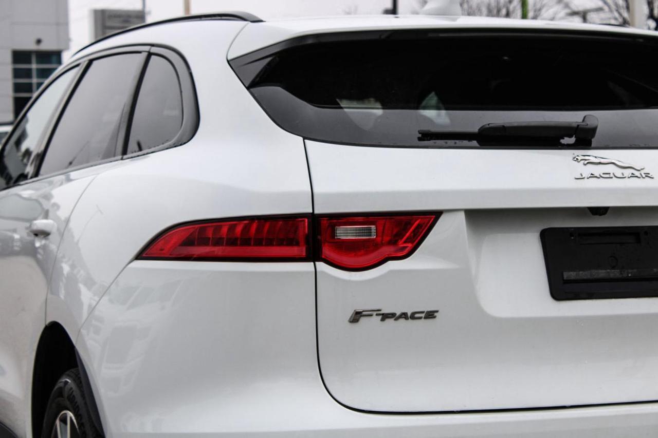 2018 Jaguar F-PACE Prestige Photo