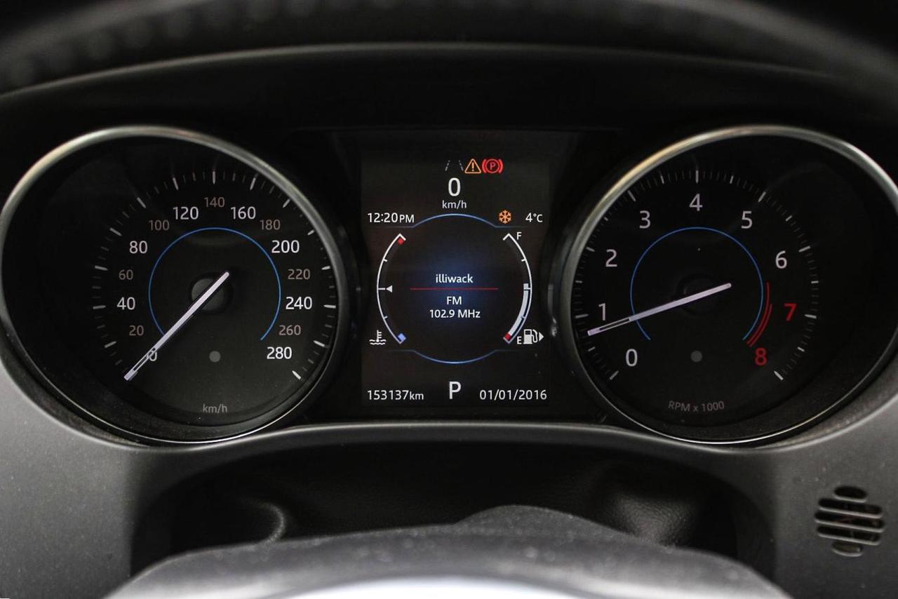 2018 Jaguar F-PACE Prestige Photo