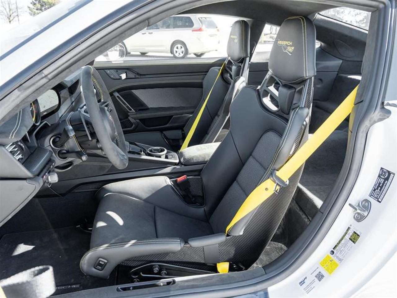 2025 Porsche 911 GT3 RS Photo