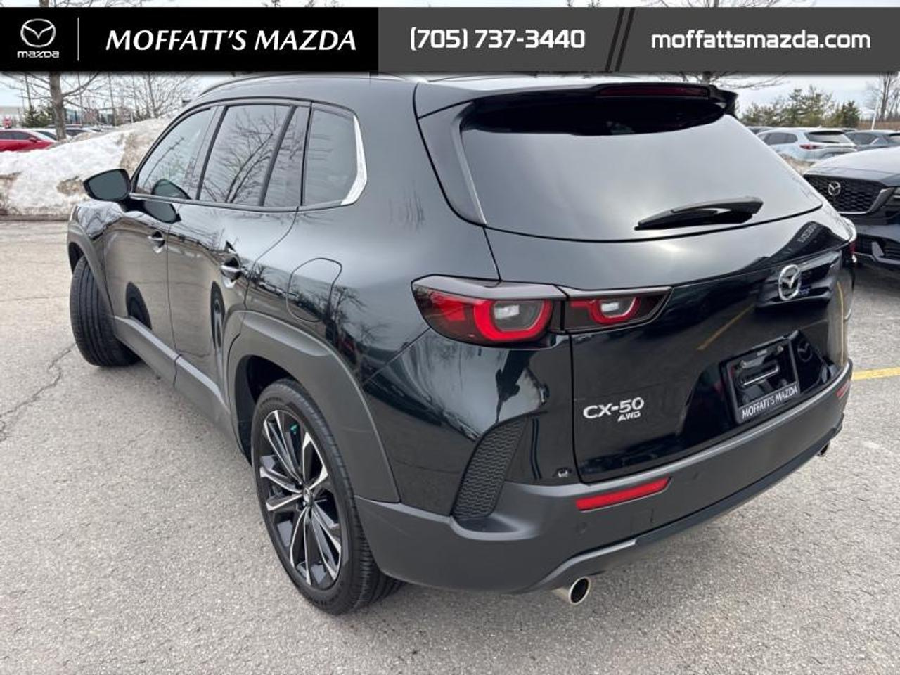 2024 Mazda CX-50 GT Photo2