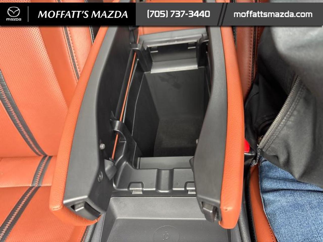 2024 Mazda CX-50 GT Photo