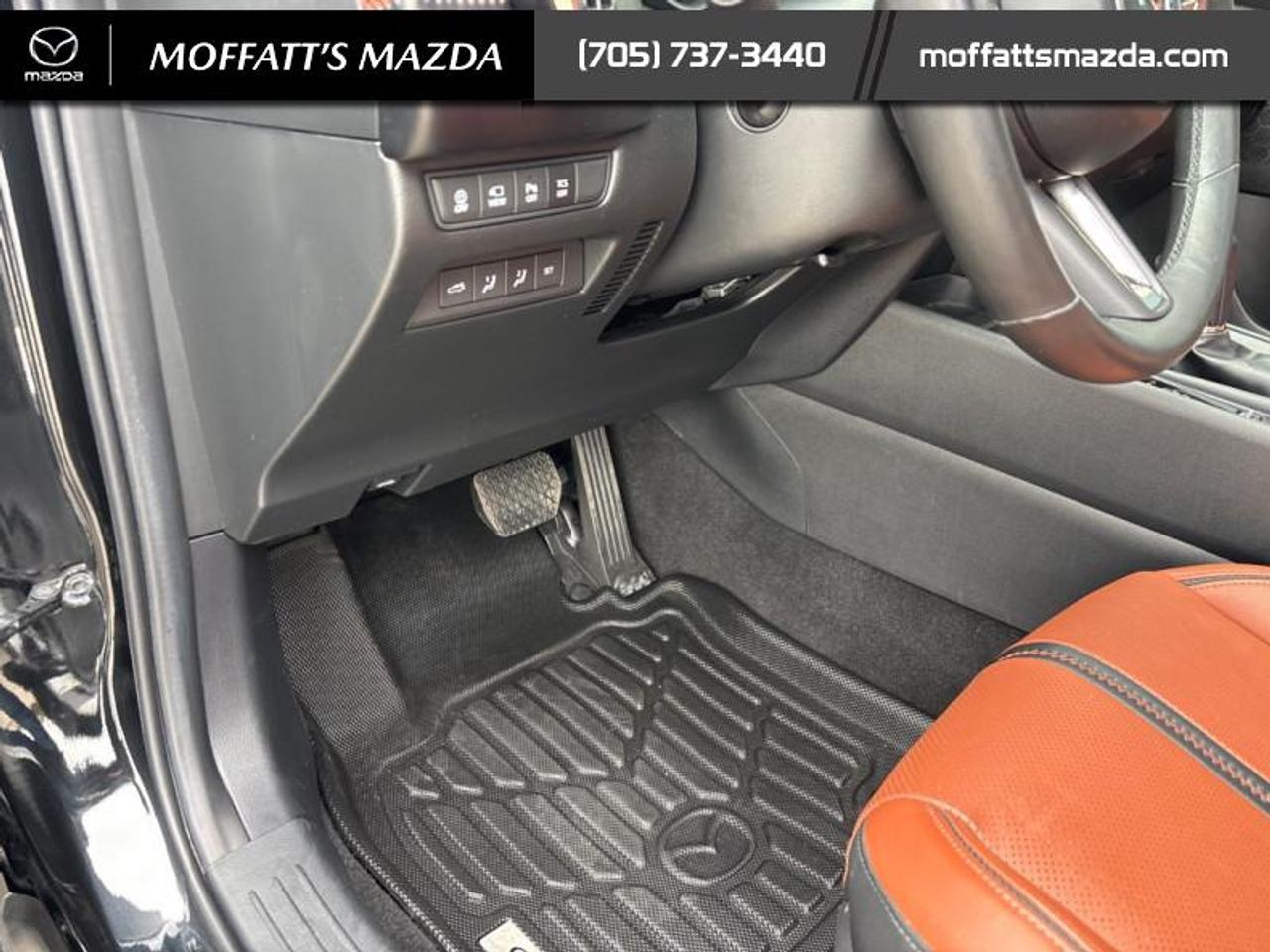 2024 Mazda CX-50 GT Photo