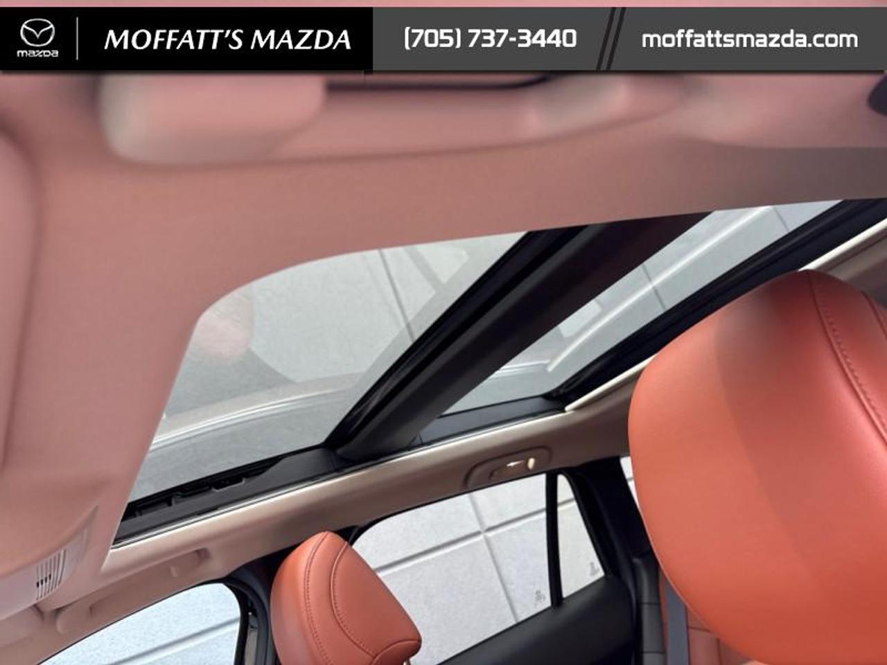 2024 Mazda CX-50 GT Photo