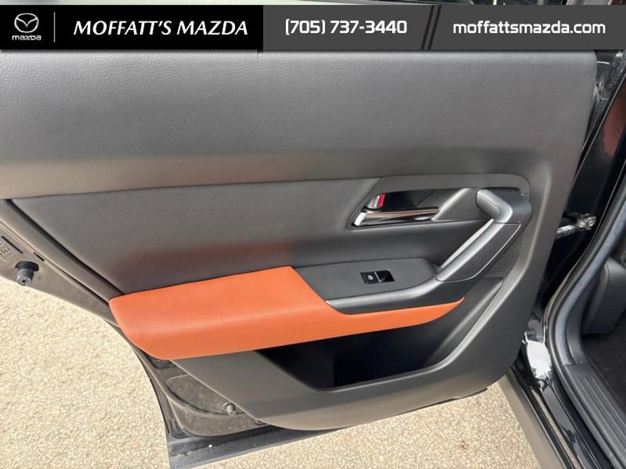 2024 Mazda CX-50 GT Photo