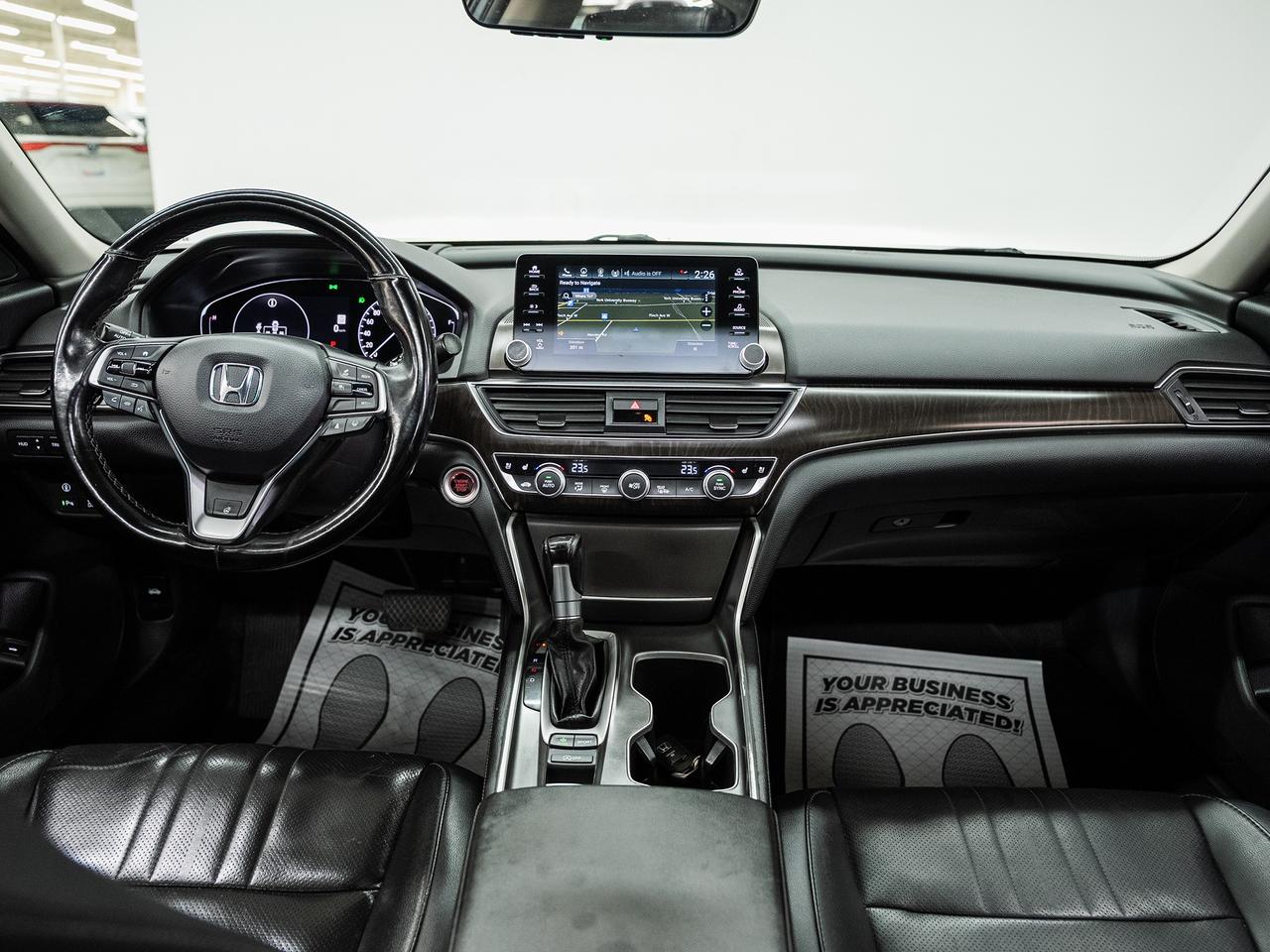 2021 Honda Accord TOURING | Nav | Leather | Sunroof | BSM | CarPlay