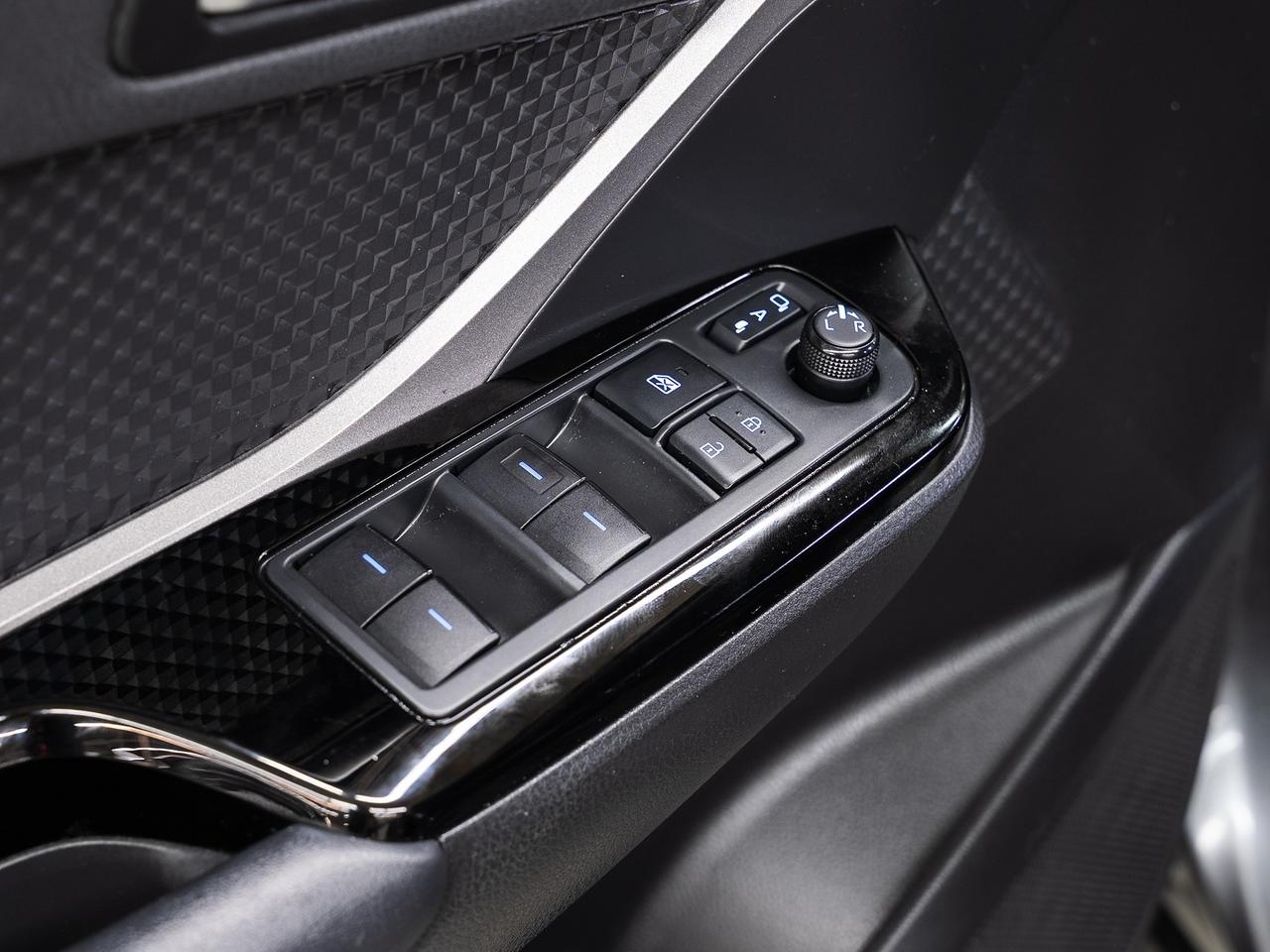 2021 Toyota C-HR XLE NIGHTSHADE | BSM | Heated Seats | CarPlay Photo