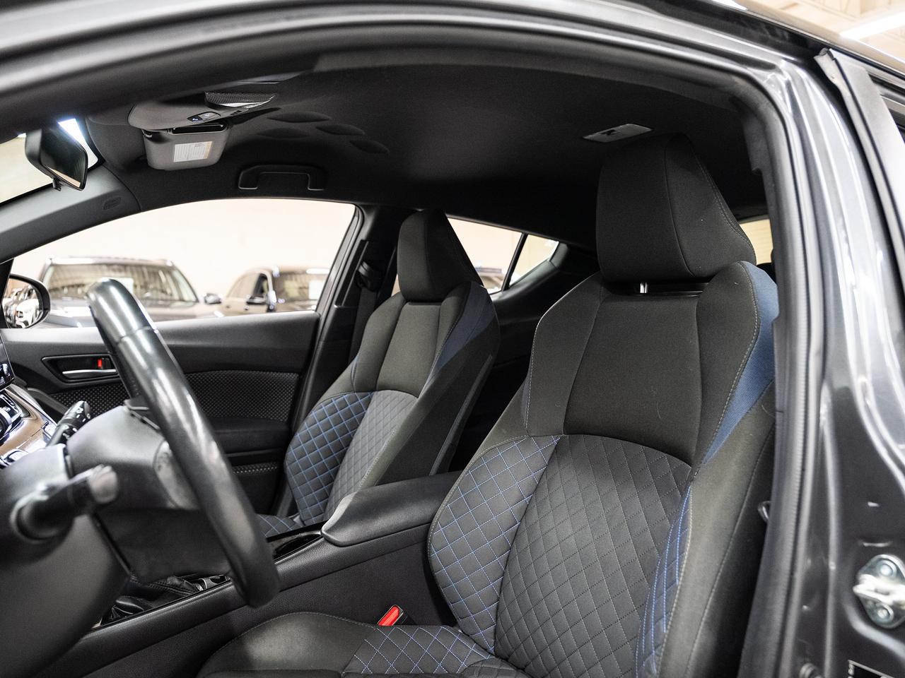 2021 Toyota C-HR XLE NIGHTSHADE | BSM | Heated Seats | CarPlay Photo