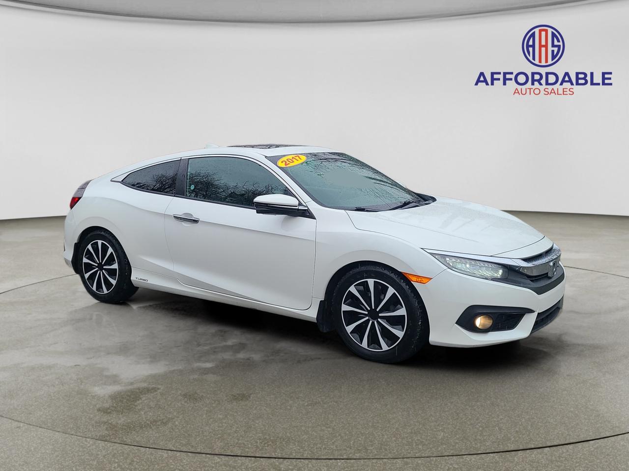2017 Honda Civic Touring Photo