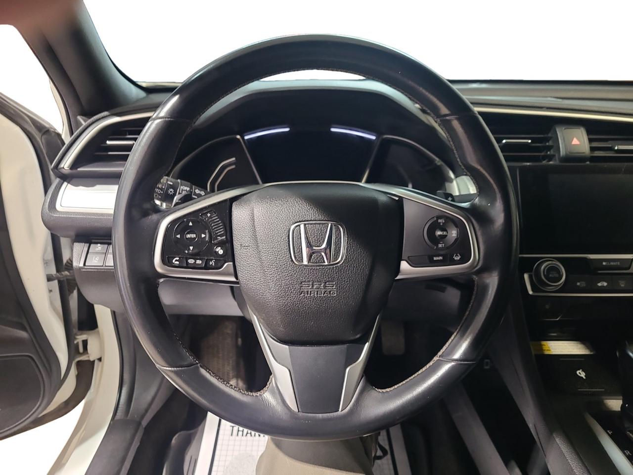 2017 Honda Civic Touring Photo