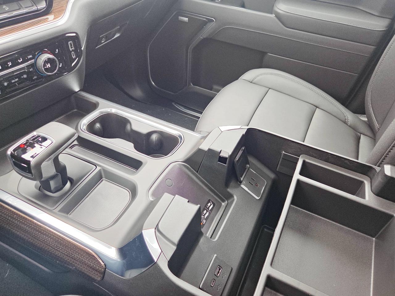 2026 Chevrolet Silverado 1500 RST Photo
