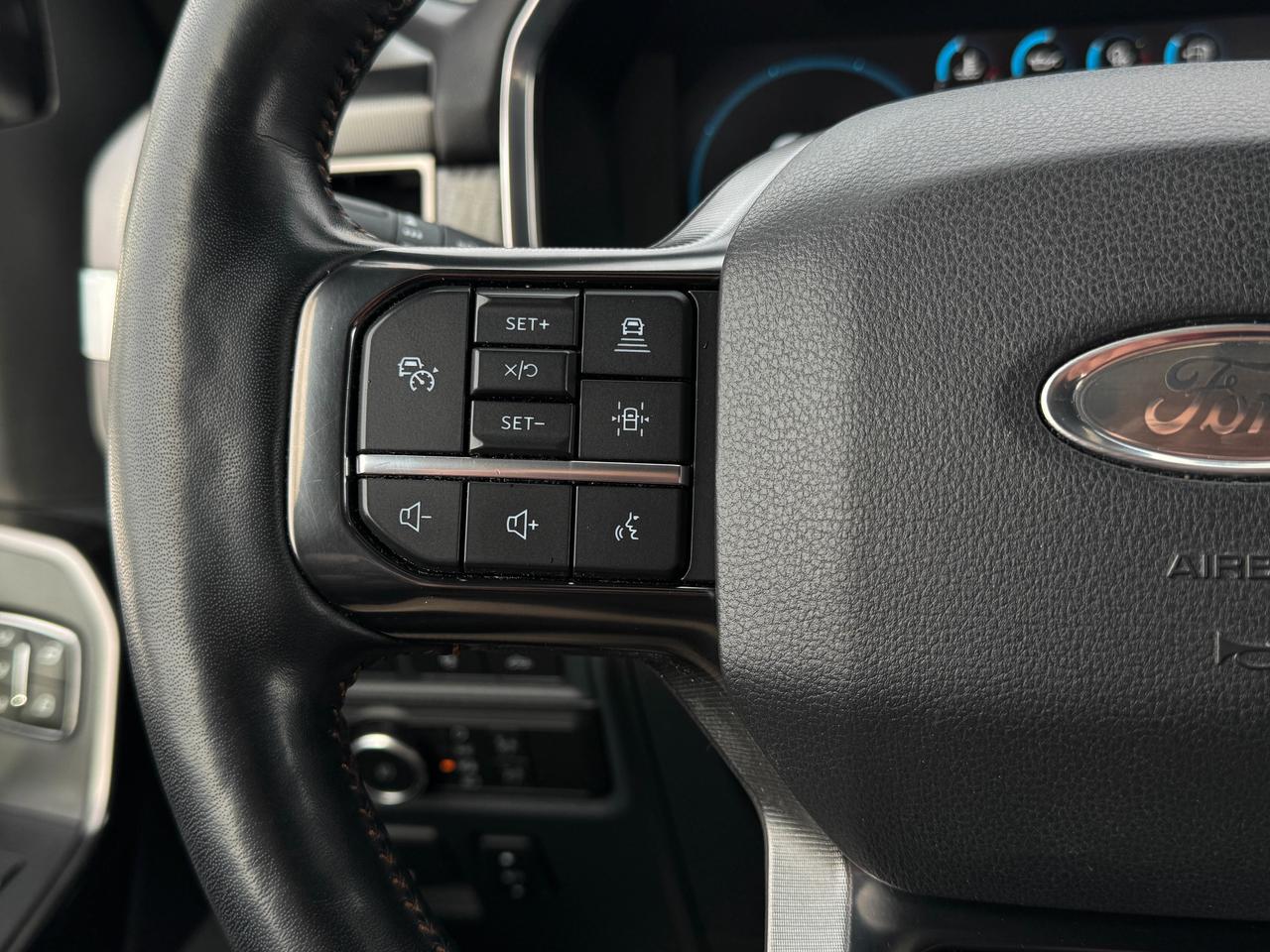 2022 Ford F-150 Lariat Photo