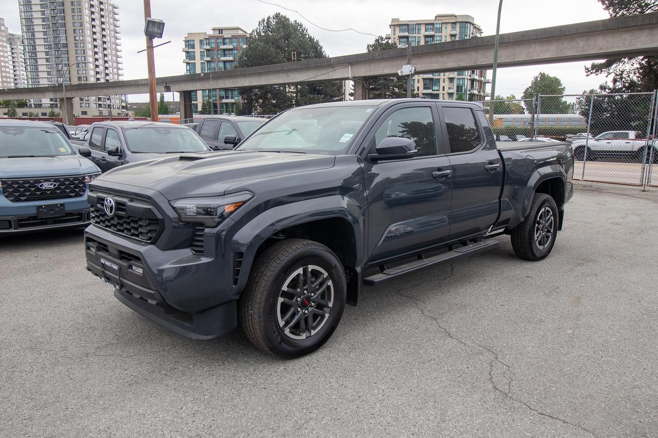 2024 Toyota Tacoma 4x4 Double Cab Auto SB TRD Photo1