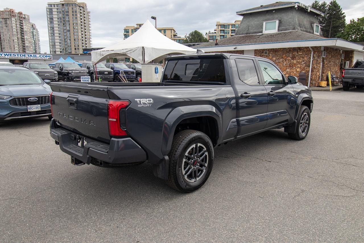 2024 Toyota Tacoma 4x4 Double Cab Auto SB TRD Photo4