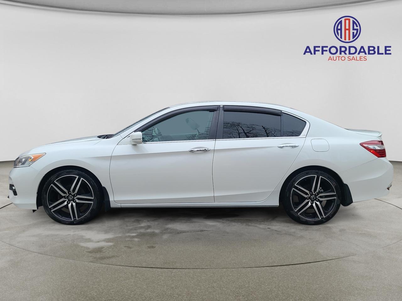 2017 Honda Accord SE - Photo #2