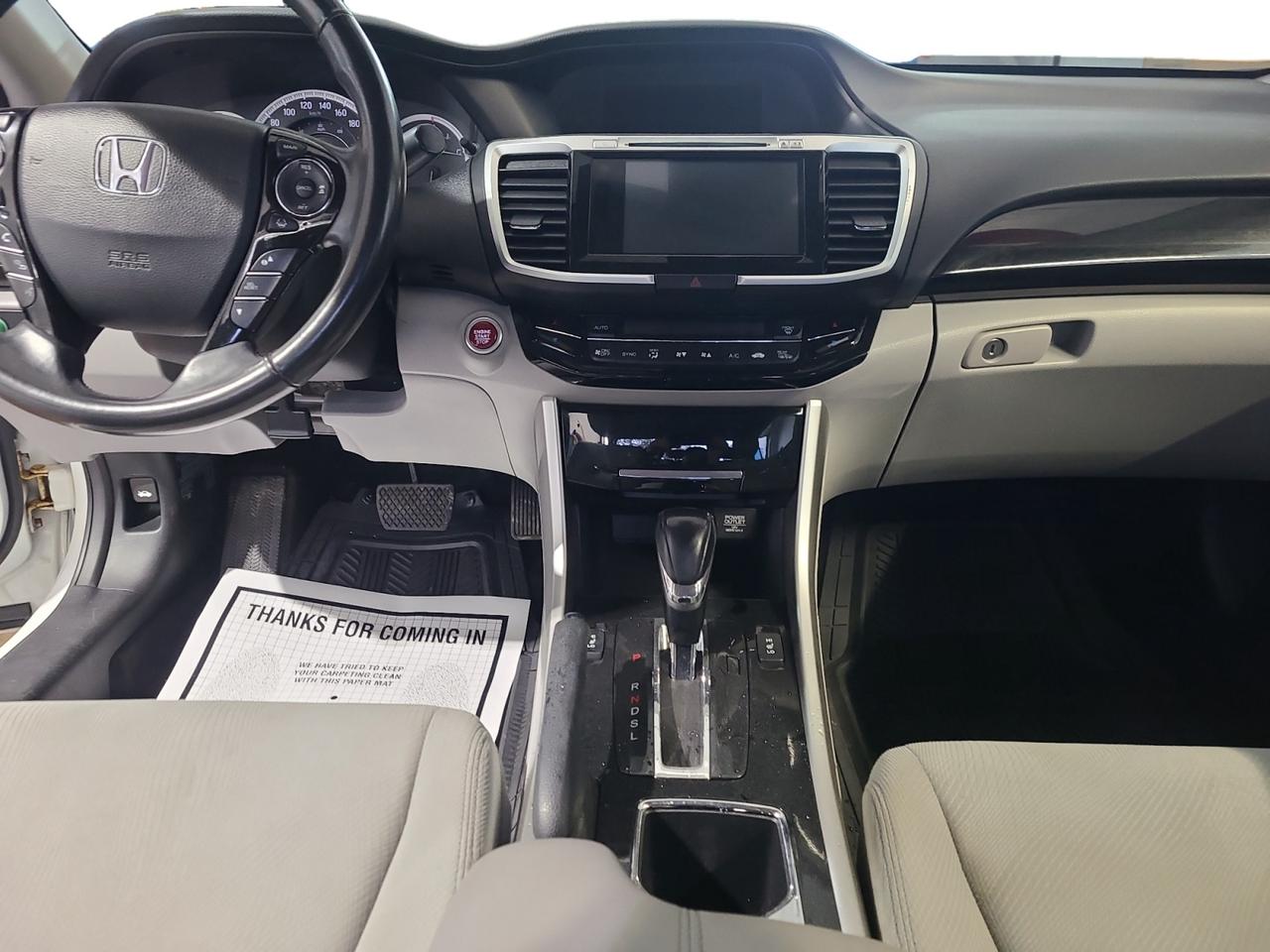 2017 Honda Accord SE - Photo #12