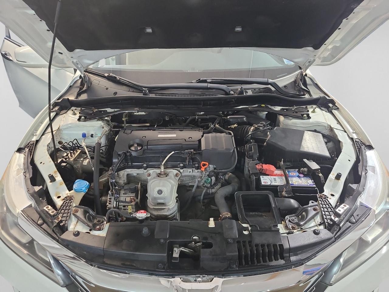 2017 Honda Accord SE Photo