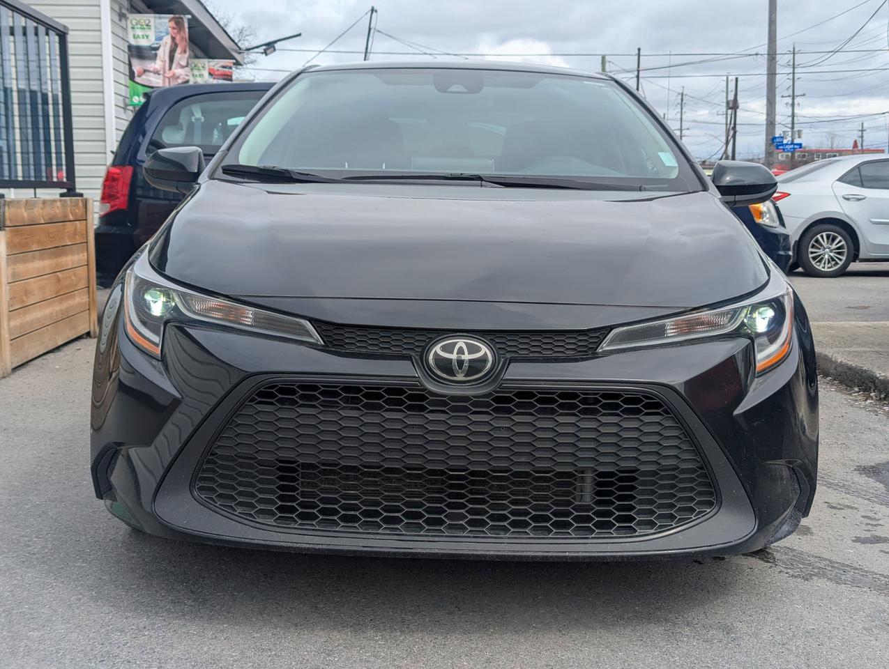 2021 Toyota Corolla LE Photo