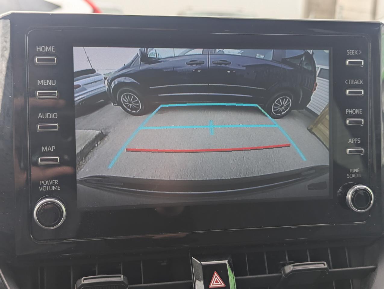 2021 Toyota Corolla LE Photo