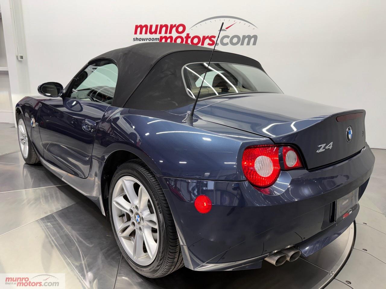 2005 BMW Z4 2dr Roadster 3.0i Photo