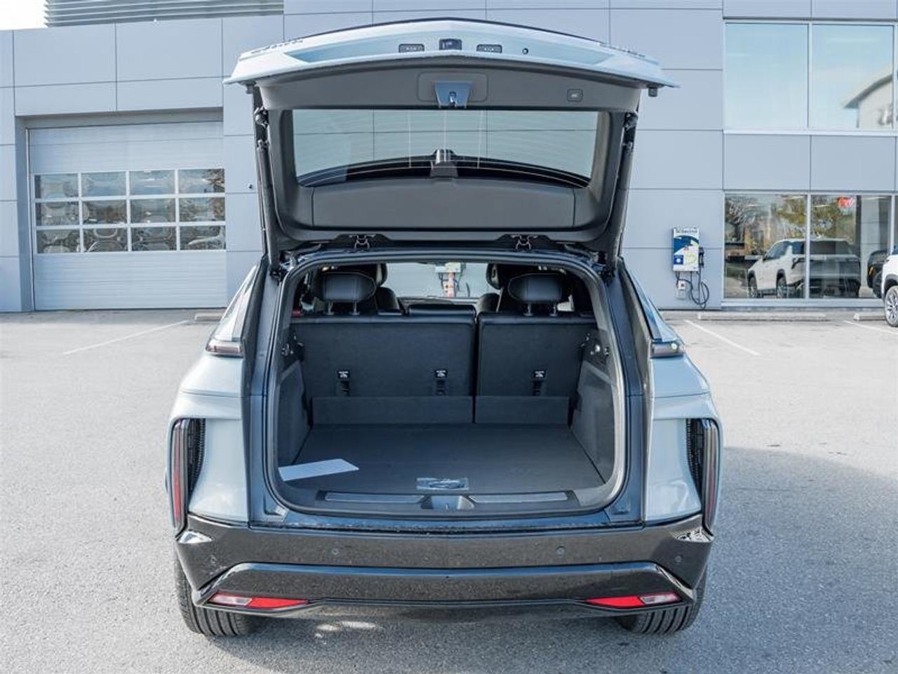 2026 Cadillac LYRIQ Sport Photo