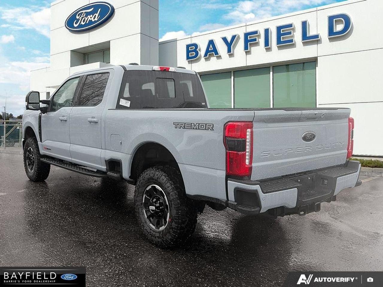 2026 Ford F-250 LARIAT Photo