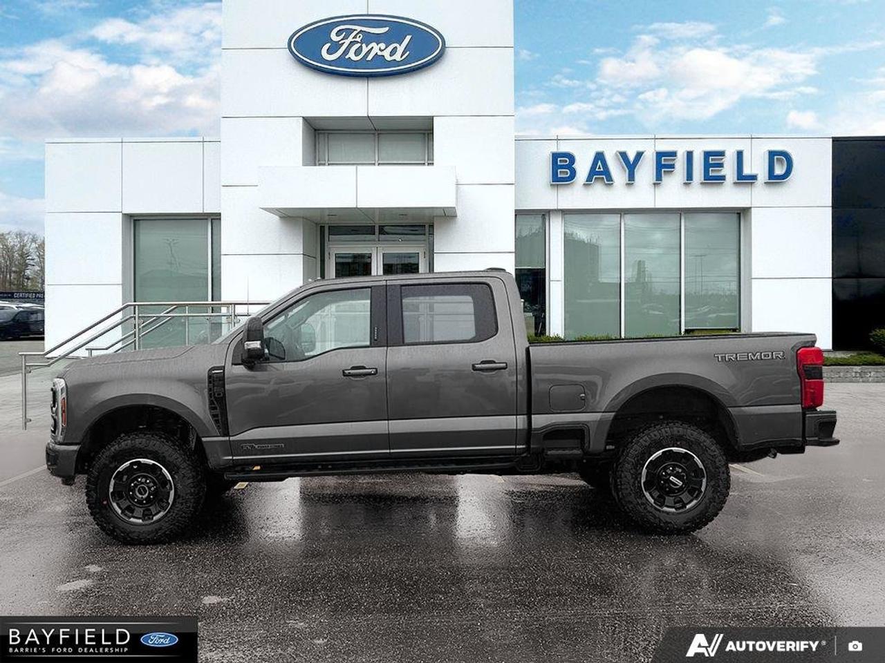 2026 Ford F-250 LARIAT Photo2