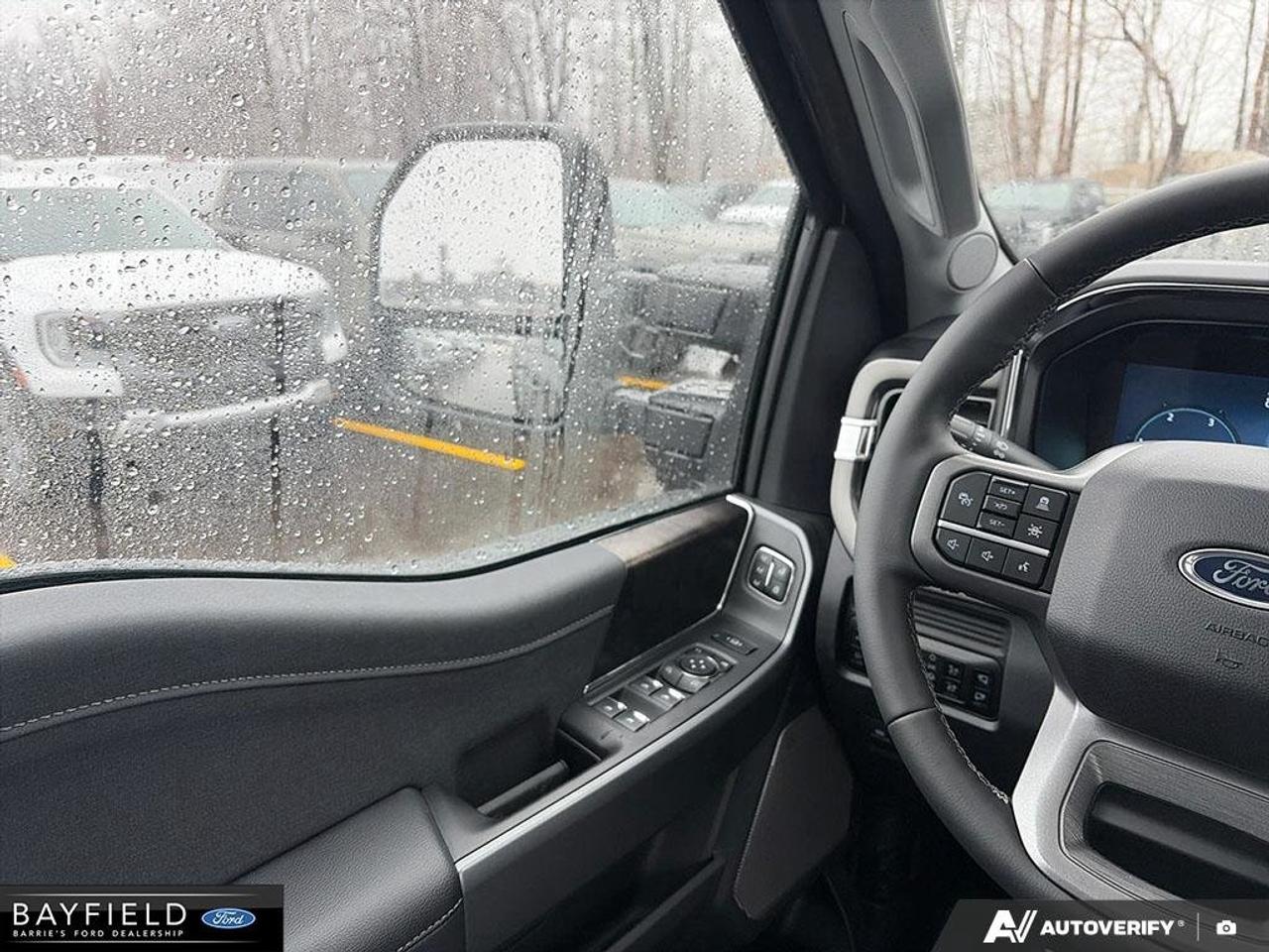 2026 Ford F-250 LARIAT Photo