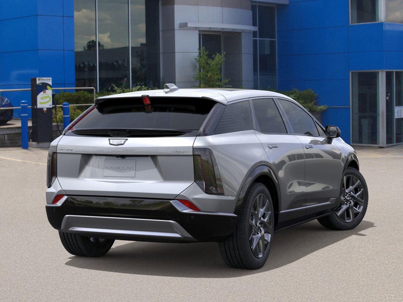 2026 Cadillac OPTIQ Luxury Photo3