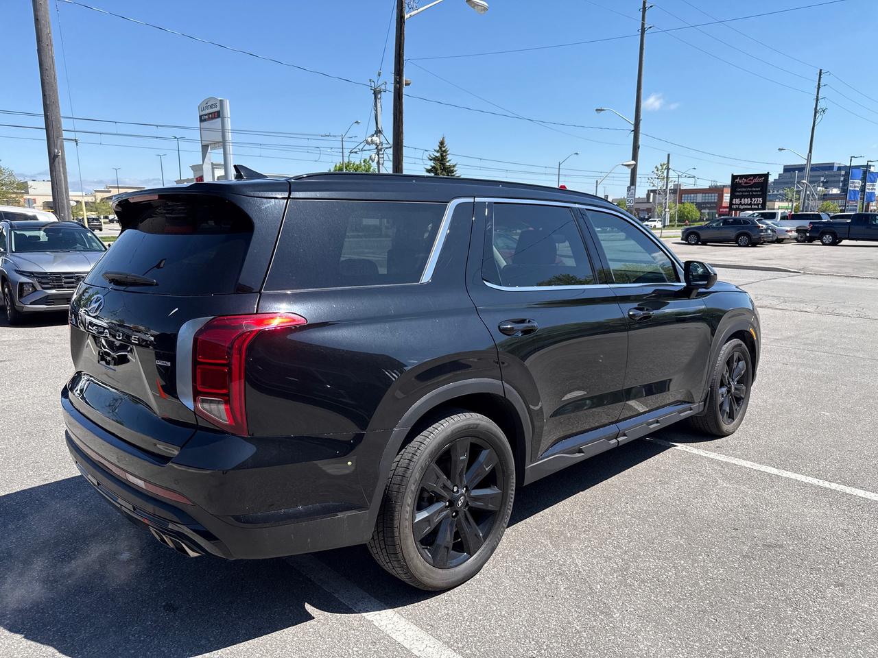 2024 Hyundai PALISADE Urban 8 Passenger Photo4