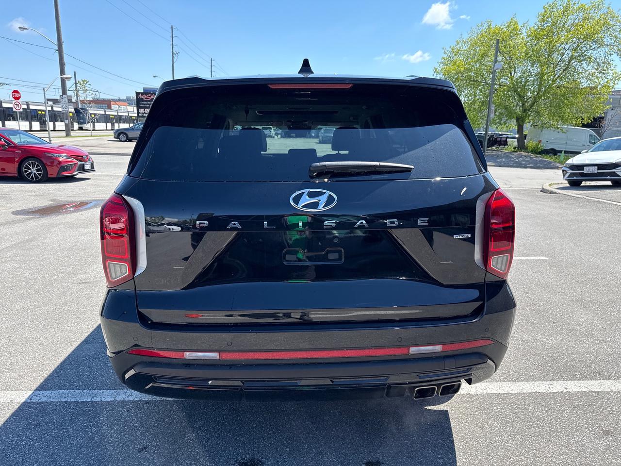 2024 Hyundai PALISADE Urban 8 Passenger Photo
