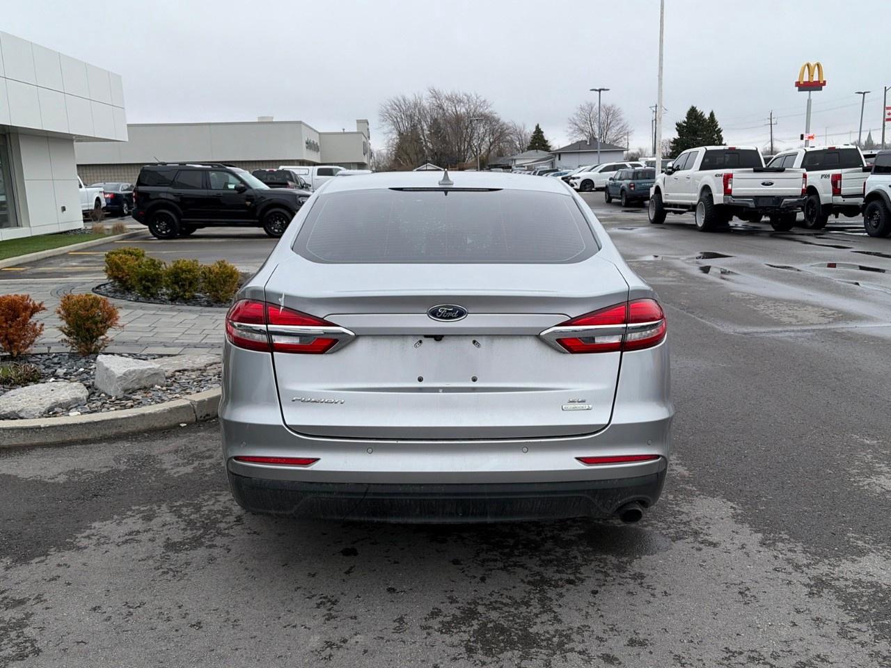 2020 Ford Fusion SE FWD Photo