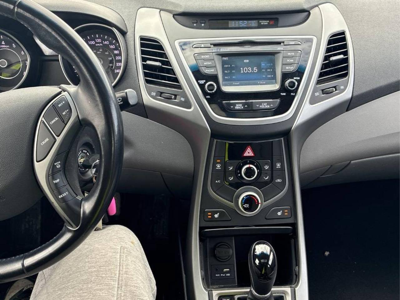2014 Hyundai Elantra GL Sunroof | Backup Camera | Heated Seats | Bluetooth Photo3